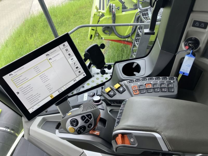 Mähdrescher des Typs CLAAS GEBR. MÄHDRESCHER LEXION8700TT, Gebrauchtmaschine in Grimma (Bild 9)