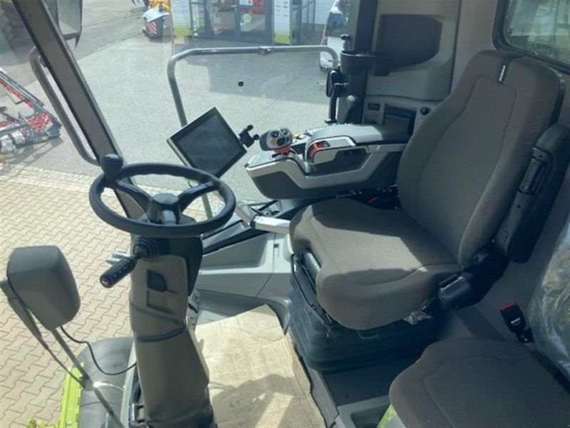 Mähdrescher des Typs CLAAS MÄHDR. TRION 640 + V770, Neumaschine in Strahwalde (Bild 7)
