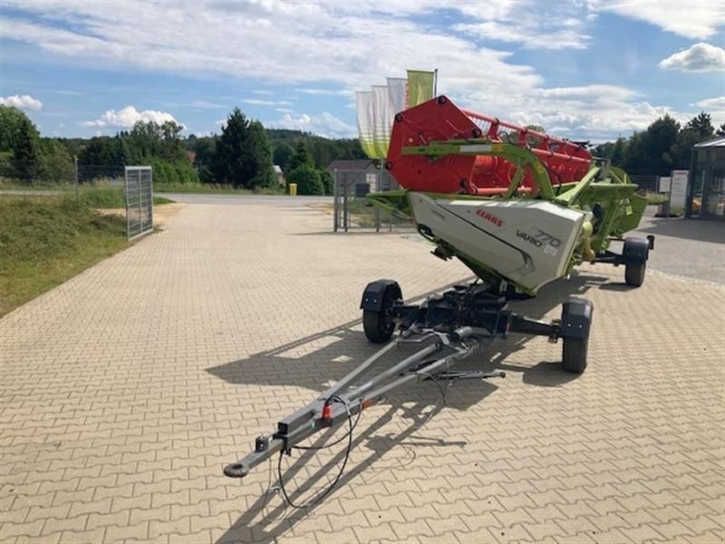 Mähdrescher des Typs CLAAS MÄHDR. TRION 640 + V770, Neumaschine in Strahwalde (Bild 13)