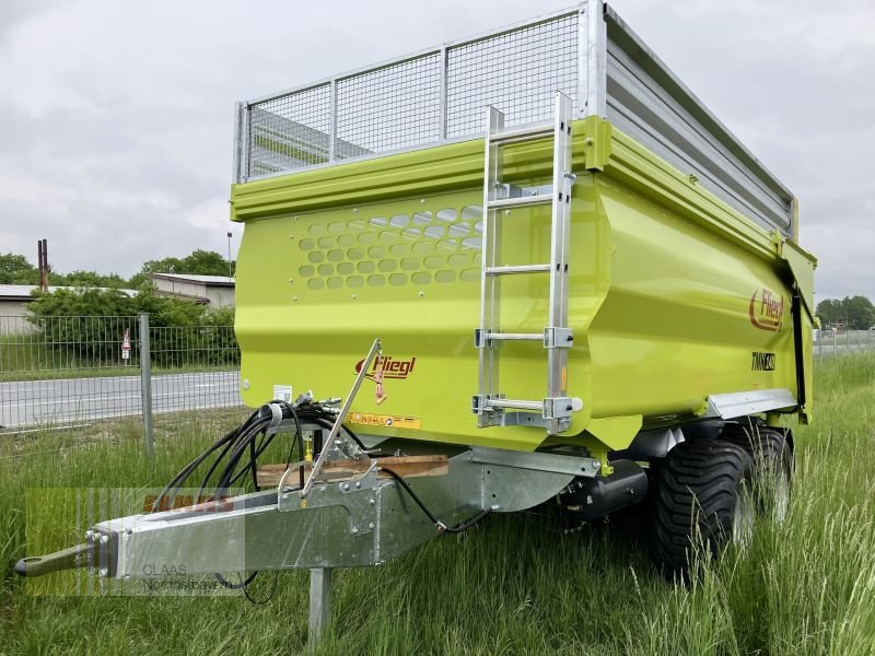 Wannenkipper des Typs Fliegl TMK 140 FOX *15 JAHRE CNOB*, Neumaschine in Hollfeld (Bild 1)